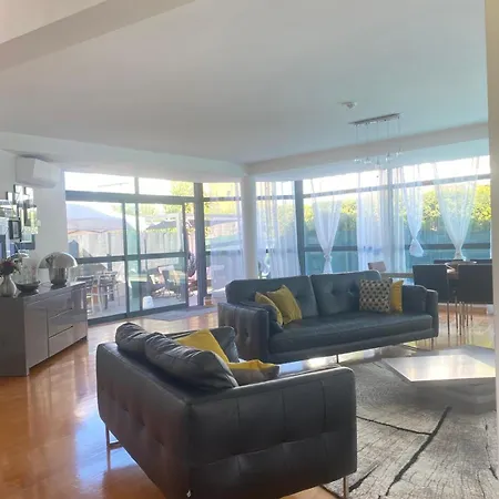 Great V4 With Private Salt Pool 펜션